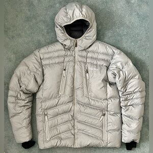 Marmot Hangtime 700 Down Puffer Jacket - Large - Silver Gray